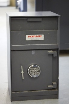 Pre Owned Gardall Drop Safe